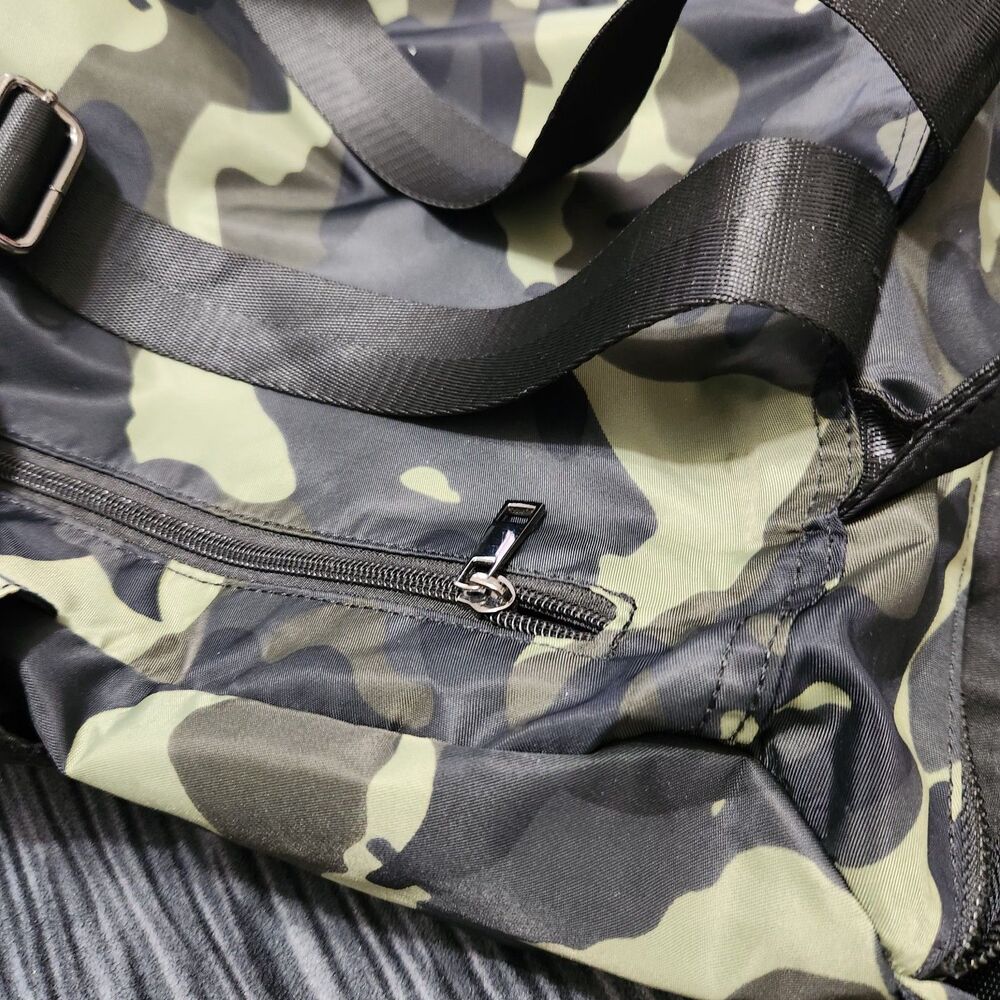 Camouflage backpack Green 13x12x5 Full Zip - Picture 10 of 12